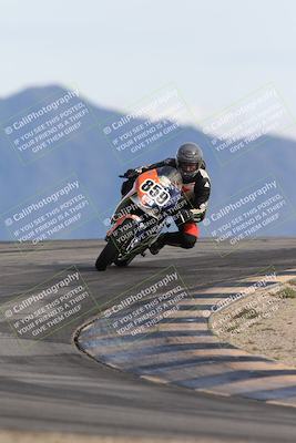 media/Nov-16-2025-Race Pace (Sun) [[8c5fa54630]]/Verified Riders/8-Turn 12 (120pm)/